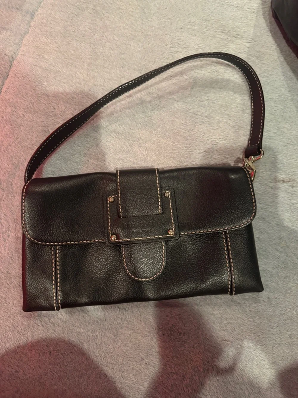 kate spade Black Leather Shoulder Bag with Contrast Stitching - Picture 1 of 3